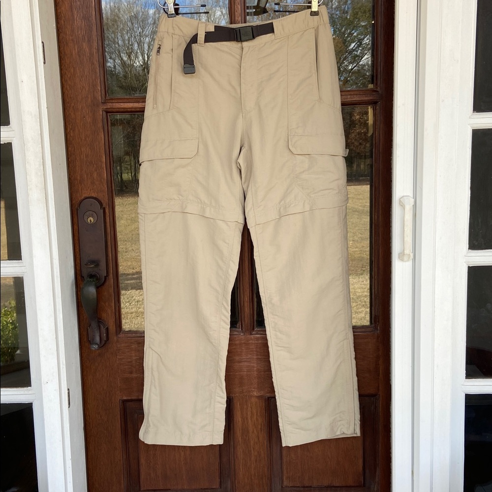 The North Face Zip Off Cargo Hiking Pants. Size M‎